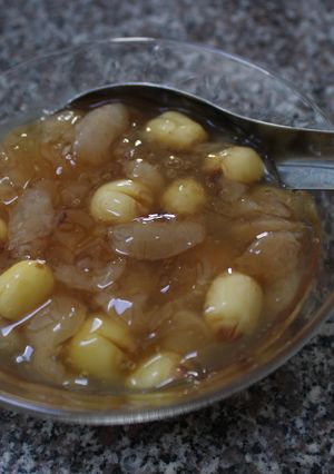 Hình của món Chè hạt sen, long nhãn.