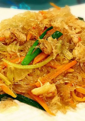 Hình của món Miến xào cua.