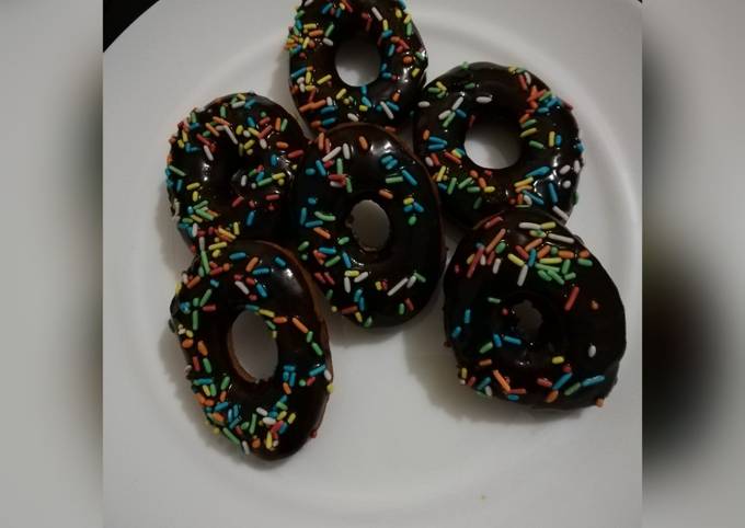 Resep Cardamon donuts with chocolate glaze yang Menggugah Selera