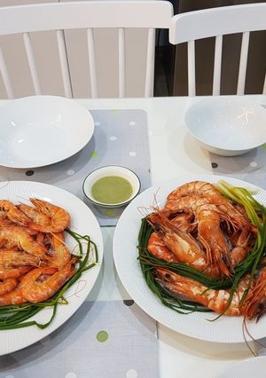 Hình của món Tôm sú hấp bia.