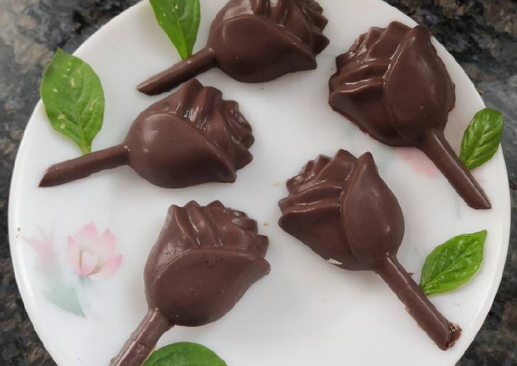 Recipe of Any-night-of-the-week Gulkand flavour chocolates