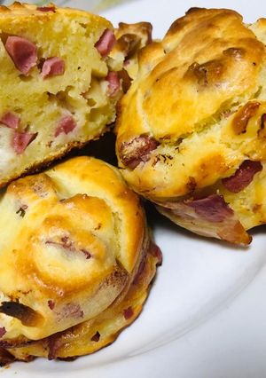 Foto di Muffin di ricotta con wrustel e provola