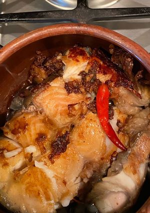 Hình của món Cá bông lau kho tộ.