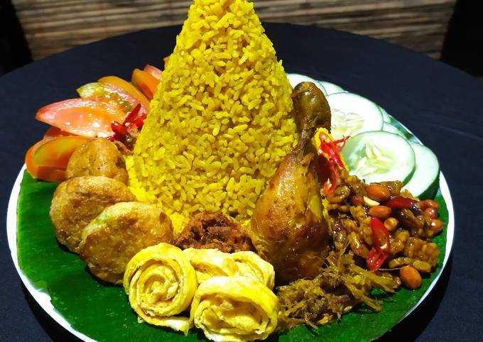 Resep Tumpeng Mini Nasi Kuning Oleh Journal Alya 📖 Cookpad