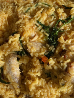 Una foto de Arroz con pollo y con hinojos