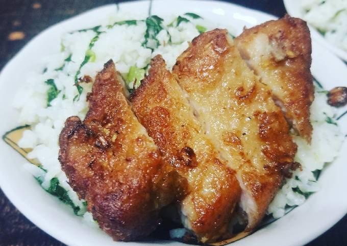 Porkchop with Lemongrass 香茅豬扒飯