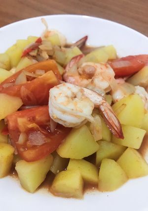 Foto resep Lightly Cook Prawn and Potato (Tumis Udang Kentang) Diet