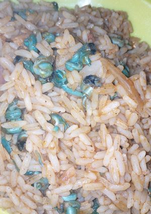 A picture of Periwinkle 'peppersoup' rice.