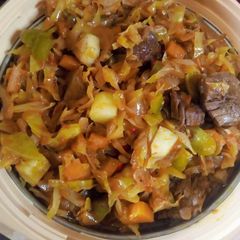 A picture of Cabbage sauce.