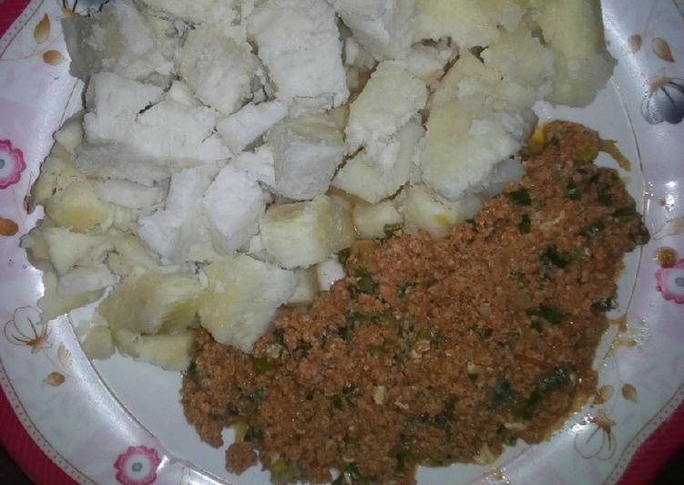 Recipe of Super Quick Homemade Plain yam with egg sauce Cooking Basics for Beginners