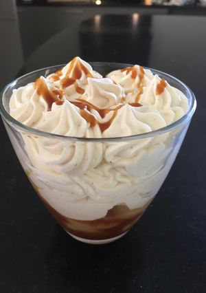 Une photo de Un peu comme un Fontainebleau Poires-Caramel beurre salé (LRQDO)