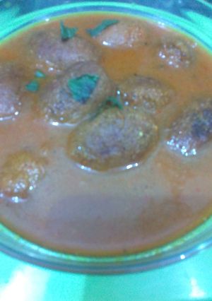 A picture of Egg Curry.