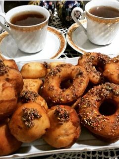 عکسی از دستور دونات و پیراشکی مغزدار شکلاتی