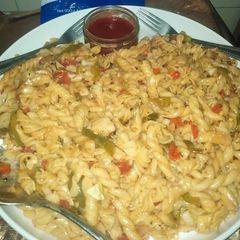 Pakistani chicken pasta A picture of Pakistani chicken pasta.
