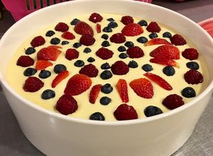صورة لوصفة كيك مع البيريز (توت) 🍓