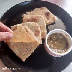 A picture of Qeema paratha.