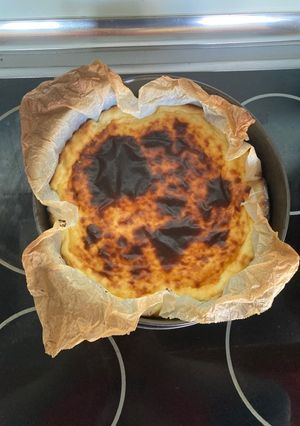 Una foto de Tarta de Queso al estilo La Viña