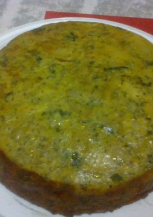 Una foto de Tortilla de papa y puerro