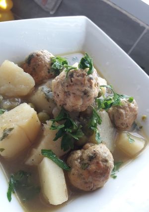 Une photo de Les boules de poulet au petit pois