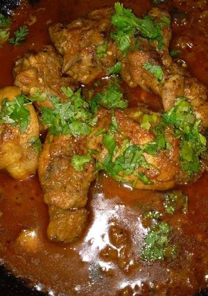 A picture of Kashmiri red chilli chicken curry recipe.