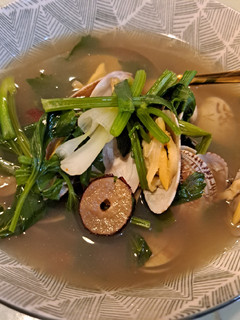 รูปของ หอยลายต้มซุปกระดูกหมู