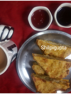ब्रेड पकौड़ा (bread pakoda recipe in Hindi) रेसिपी मुख्य फोटो