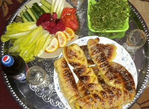 صورة لوصفة فطائر بحشوة الفطر والخضار والجبنه