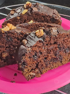 Una foto de Budín de algarroba, nueces y chips de chocolate sin tacc