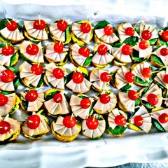 A picture of Smoked Turkey Canapes.