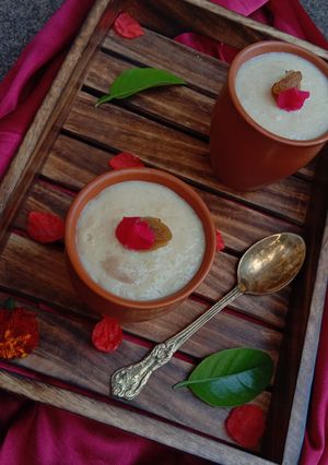 নলেন গুড়ের শাহী ফিরনি (nalen gurer shahi firni recipe in Bengali) রেসিপির প্রধান ছবি
