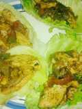 Fajitas de pavo en taco de lechuga