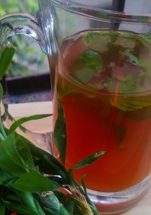 A picture of Honey lemon tea.