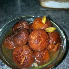 A picture of Jamun ghulab.