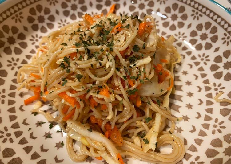 Bobeccan Organic Ramen Cabbage Salad