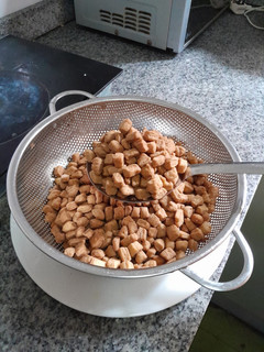 A picture of Tasty crunchy chin chin 😋.