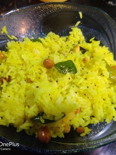 લેમન રાઈસ(Lemon Rice Recipe In Gujarati) રેસીપી મુખ્ય ફોટો