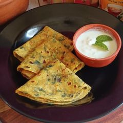 A picture of Soya Flour and Methi Paratha.