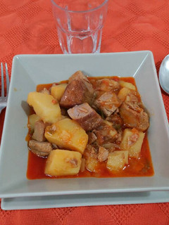 Una foto de Patatas con Bonito