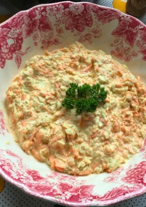 Una foto de Ensalada de repollo (col) y zanahoria