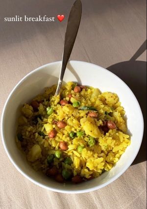 पोहा (poha ladoo recipe in Hindi) रेसिपी मुख्य फोटो