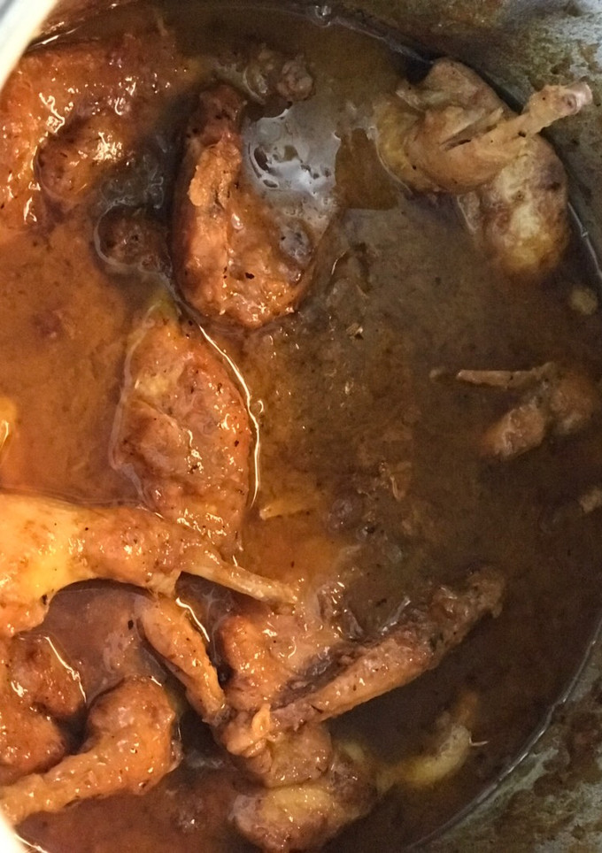Una foto de Codornices en salsa
