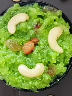 દૂધીનો હલવો(dudhi halvo recipe in gujarati) રેસીપી મુખ્ય ફોટો