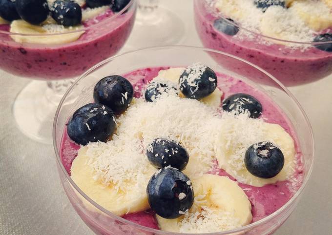 Gourmandise glacée et healthy aux fruits rouges