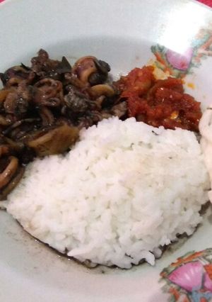 Foto resep Nasi+oseng cumi & sambel balado