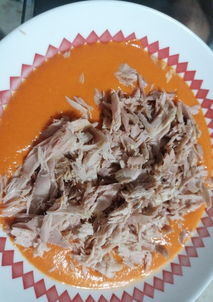 Una foto de Salmorejo con zanahorias
