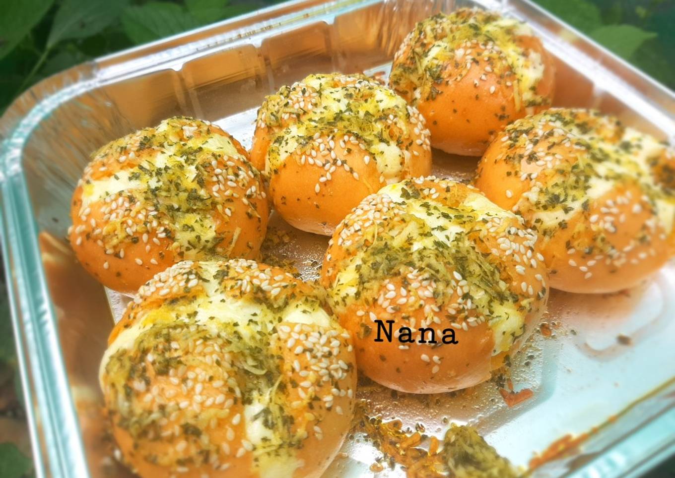 Korean garlic cheese bread