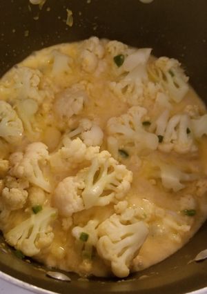 Una foto de Coliflor gratinada "fácil y deliciosa"