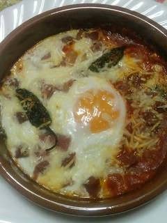 Una foto de Huevos a la flamenca