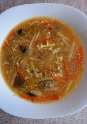 Csípős savanyú leves –kínai (egyszerűen) recept fotója