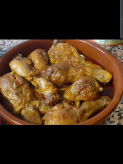 Una foto de Muslo de pollo rustido